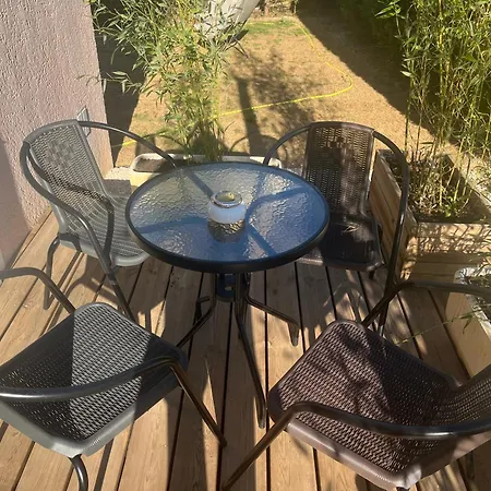 Maison De Sud Piscine Pivatifs